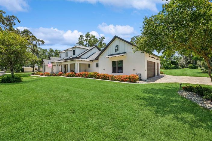 Image No.3-3 Bed Property for sale