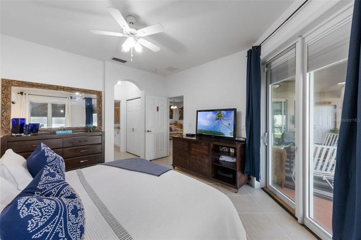 Image No.18-3 Bed Property for sale