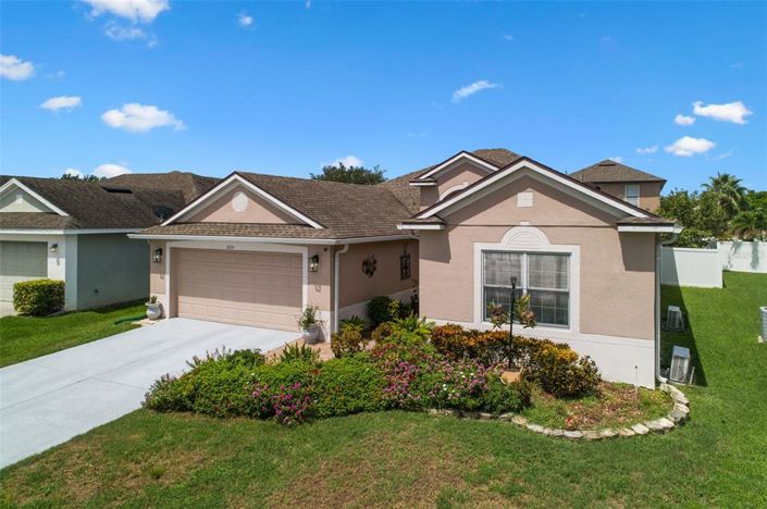 Image No.2-3 Bed Property for sale