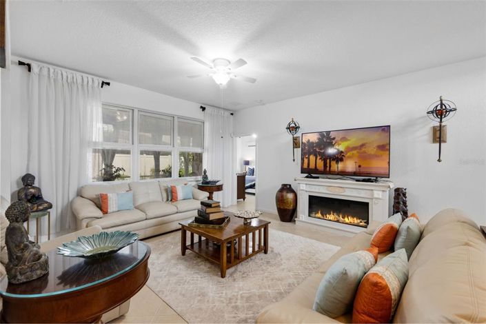 Image No.6-3 Bed Property for sale