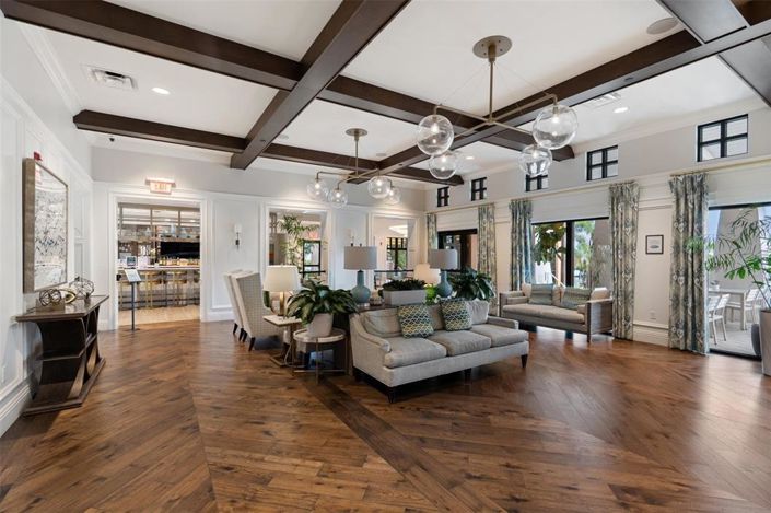 Image No.12-5 Bed Townhouse for sale