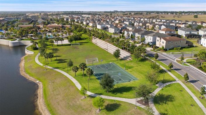 Image No.32-5 Bed Townhouse for sale