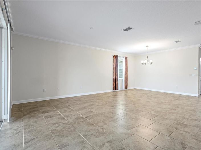 Image No.6-Propriété de 4 chambres à vendre à Davenport