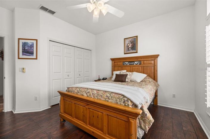 Image No.17-3 Bed Property for sale