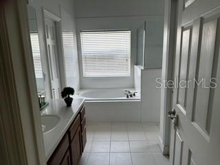 Image No.26-4 Bed Property for sale