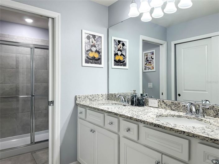 Image No.31-5 Bed Townhouse for sale