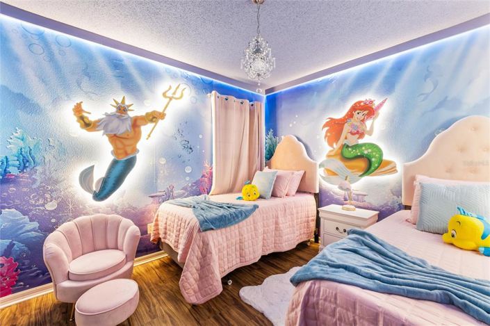 Image No.28-7 Bed Property for sale