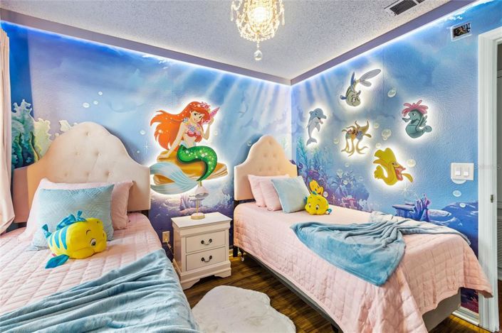 Image No.29-7 Bed Property for sale