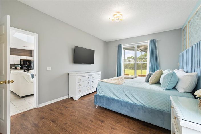 Image No.35-7 Bed Property for sale