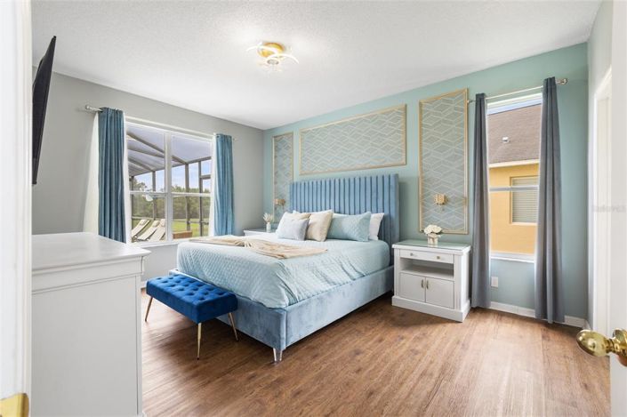 Image No.36-7 Bed Property for sale