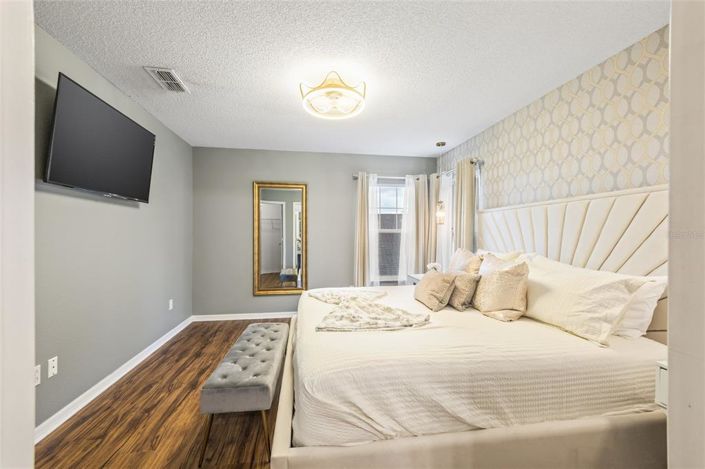 Image No.39-7 Bed Property for sale