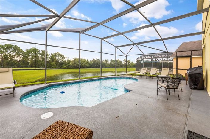 Image No.54-7 Bed Property for sale