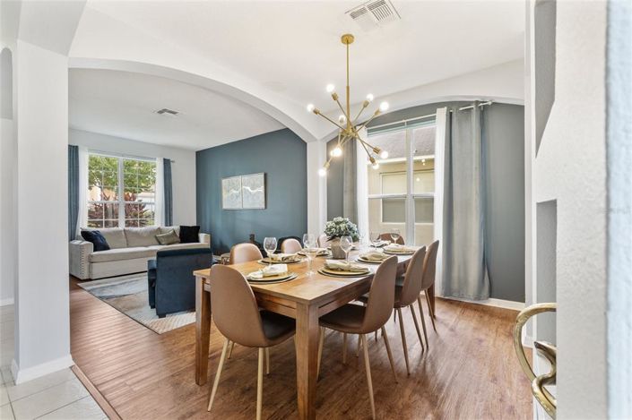 Image No.7-7 Bed Property for sale