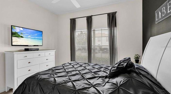 Image No.17-5 Bed Townhouse for sale