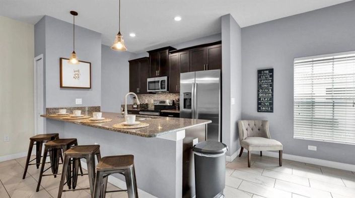 Image No.4-5 Bed Townhouse for sale