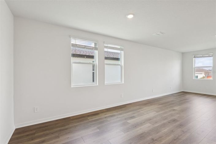 Image No.6-4 Bed Property for sale