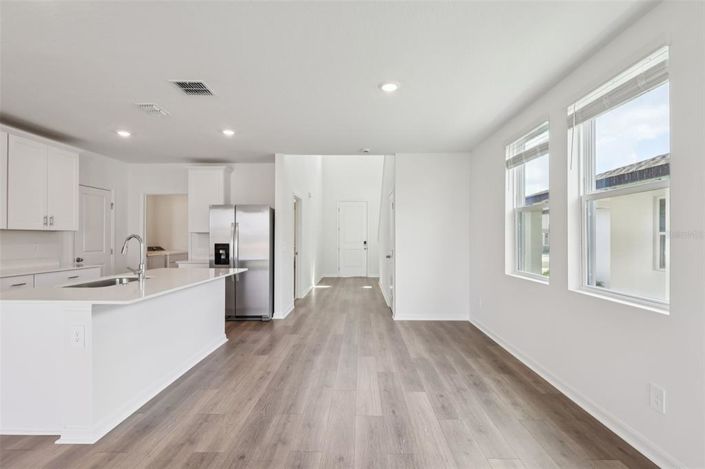 Image No.7-4 Bed Property for sale