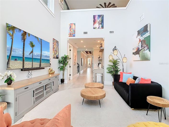 Image No.61-10 Bed Property for sale