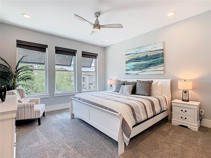 Image No.70-10 Bed Property for sale