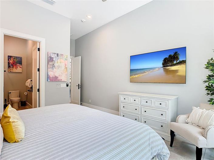 Image No.74-10 Bed Property for sale