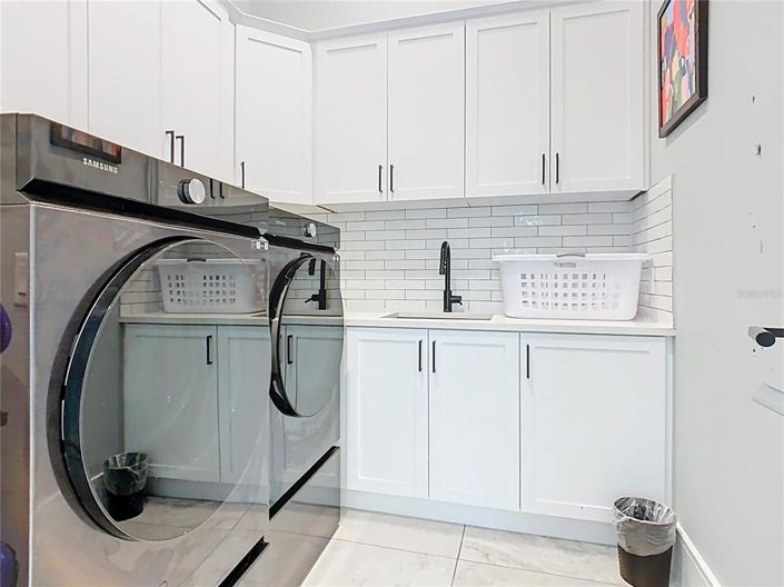 Image No.79-10 Bed Property for sale