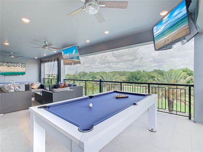 Image No.83-10 Bed Property for sale