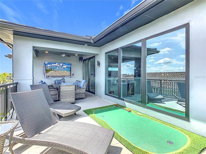 Image No.86-10 Bed Property for sale