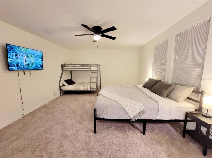 Image No.9-5 Bed Property for sale