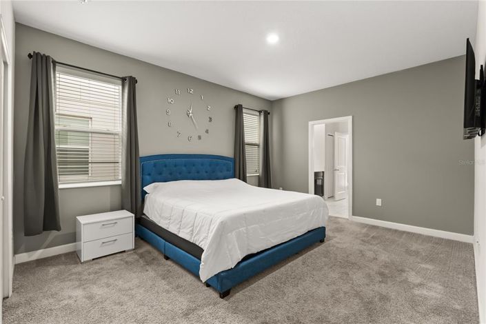 Image No.13-9 Bed Property for sale