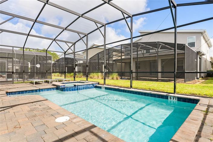 Image No.43-9 Bed Property for sale