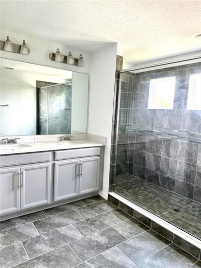 Image No.7-3 Bed Property for sale