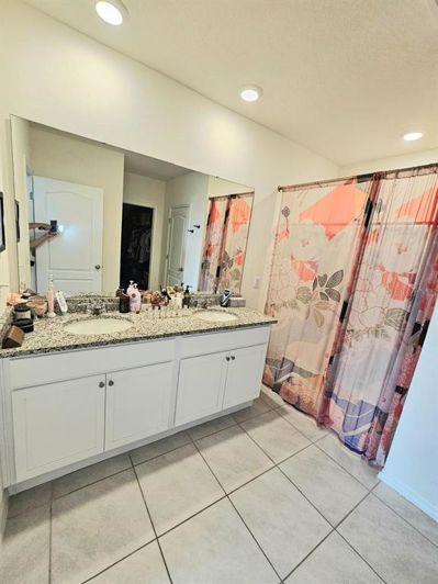 Image No.11-4 Bed Property for sale