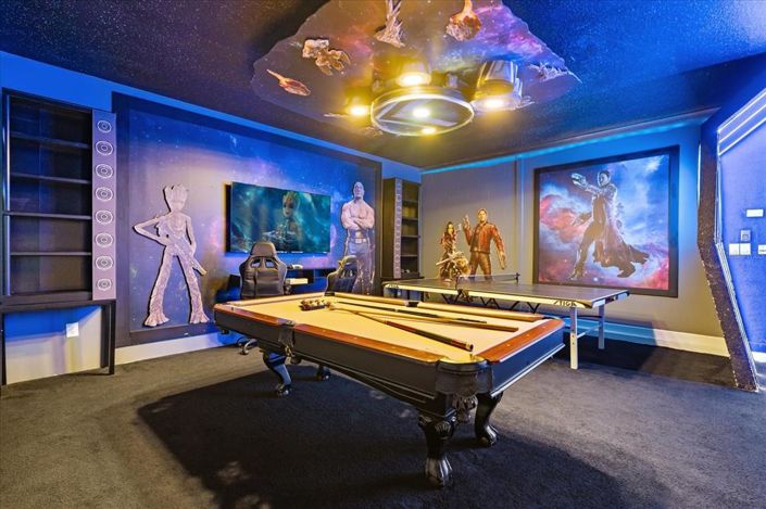 Image No.11-8 Bed Property for sale