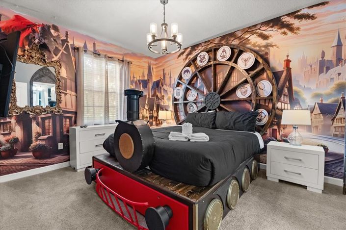 Image No.20-8 Bed Property for sale