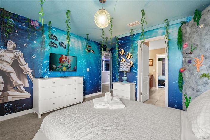 Image No.36-8 Bed Property for sale