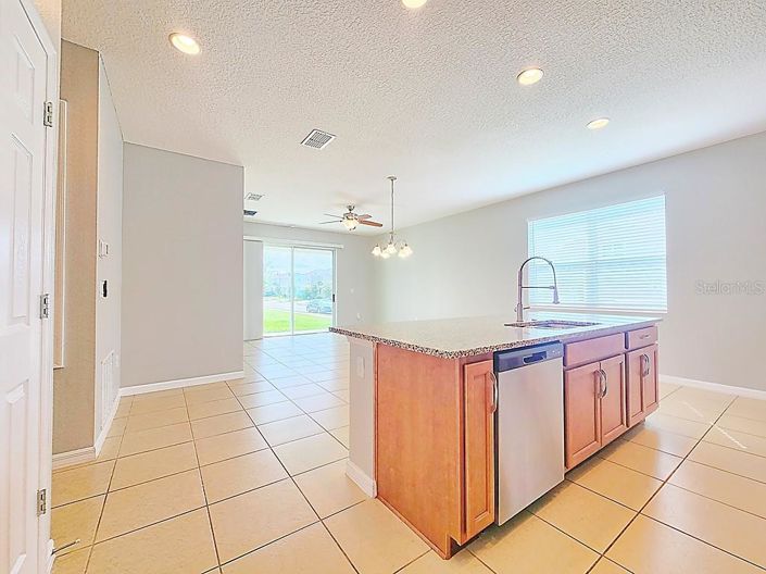 Image No.2-4 Bed Property for sale