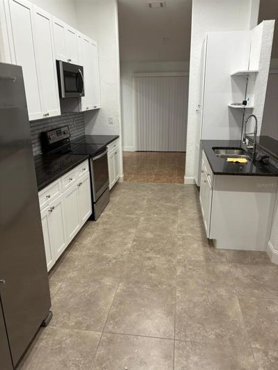 Image No.20-4 Bed Property for sale