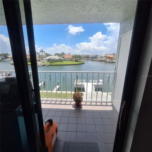 Image No.11-2 Bed Property for sale