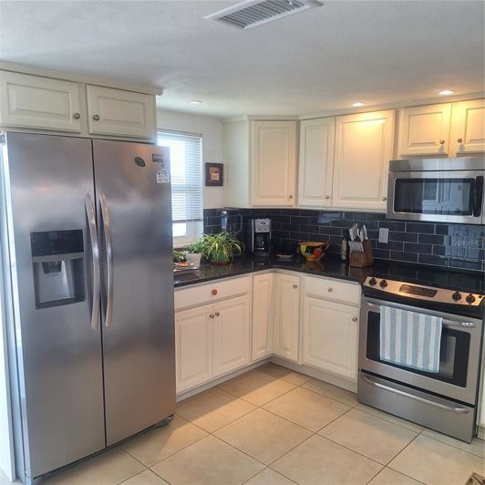 Image No.23-2 Bed Property for sale