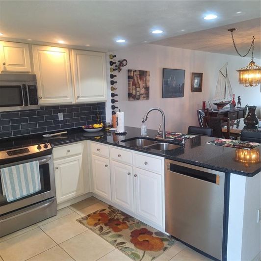 Image No.24-2 Bed Property for sale