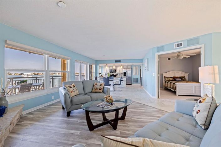 Image No.14-2 Bed Property for sale