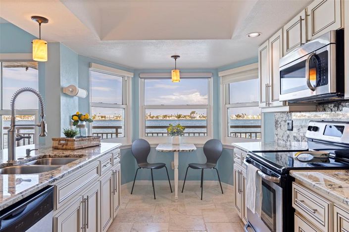 Image No.5-2 Bed Property for sale