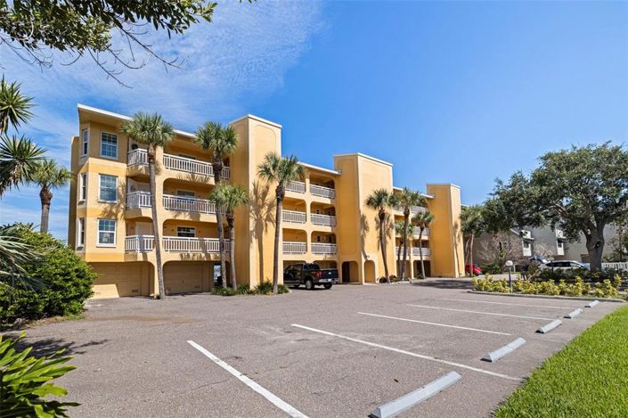 Image No.9-2 Bed Property for sale