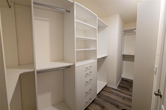 Image No.37-5 Bed Property for sale