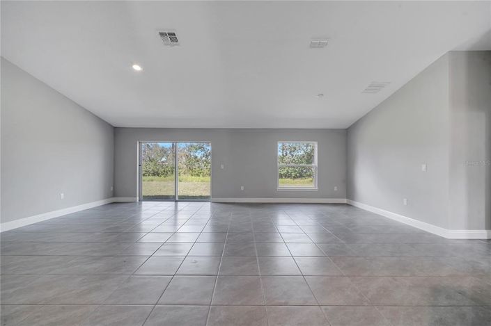 Image No.4-Propriété de 4 chambres à vendre à Kissimmee