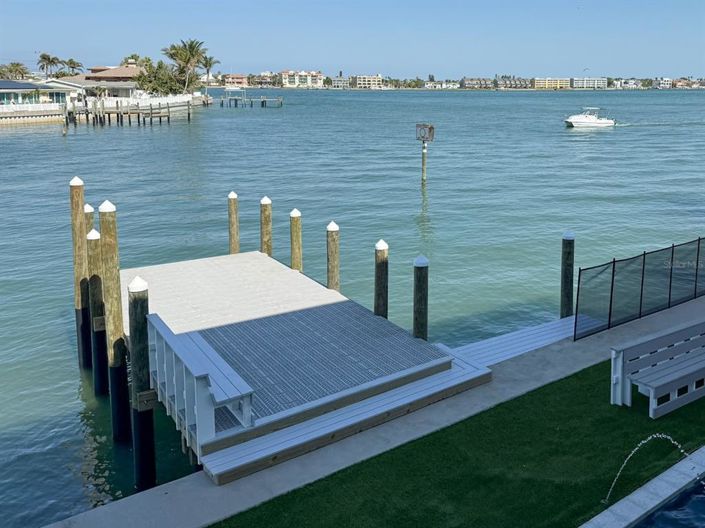 Image No.16-5 Bed Property for sale