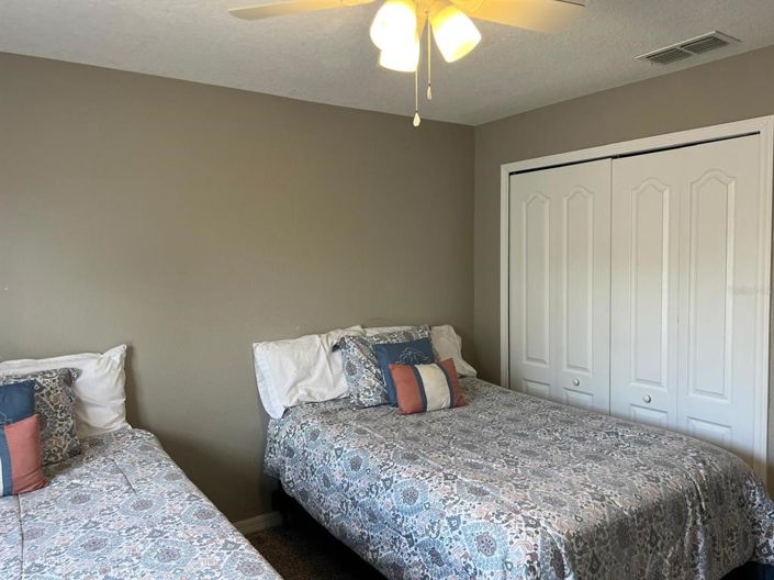 Image No.22-4 Bed Townhouse for sale