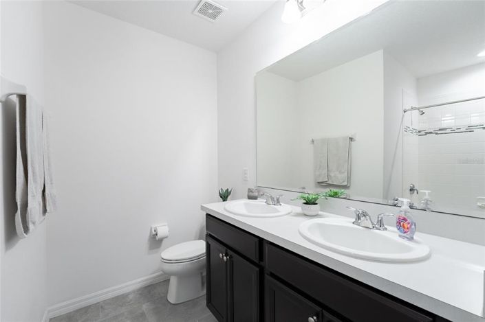 Image No.21-3 Bed Property for sale