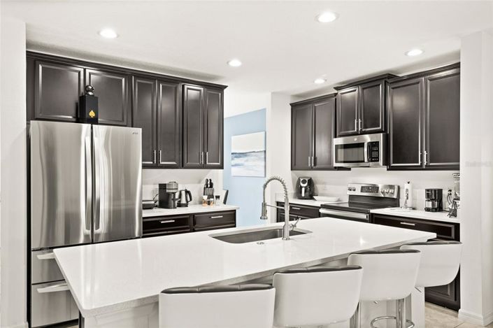 Image No.6-3 Bed Property for sale