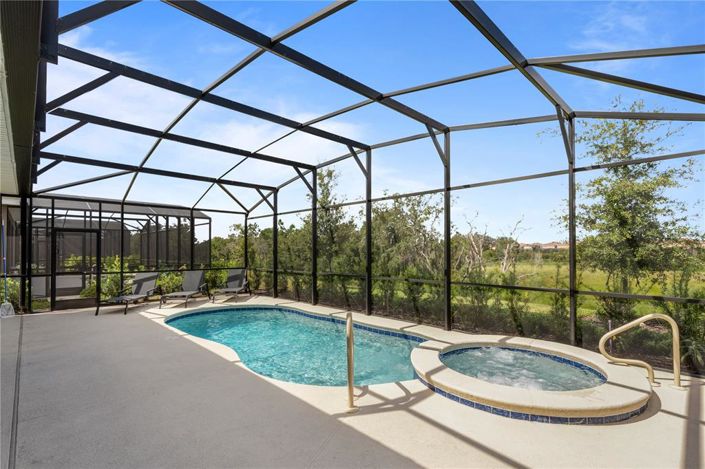 Image No.3-6 Bed Property for sale